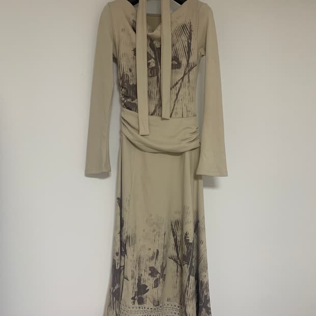 그런지 프린팅 허리 셔링 롱원피스 (착샷ㅇ)