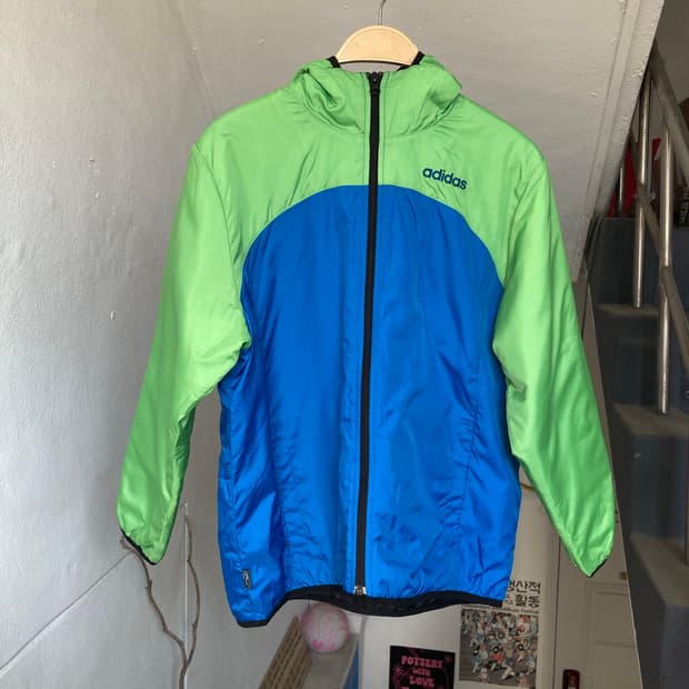 아디다스 adidas 그린블루 경량패딩