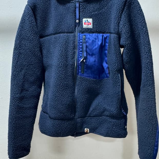 베이프 후리스 점퍼