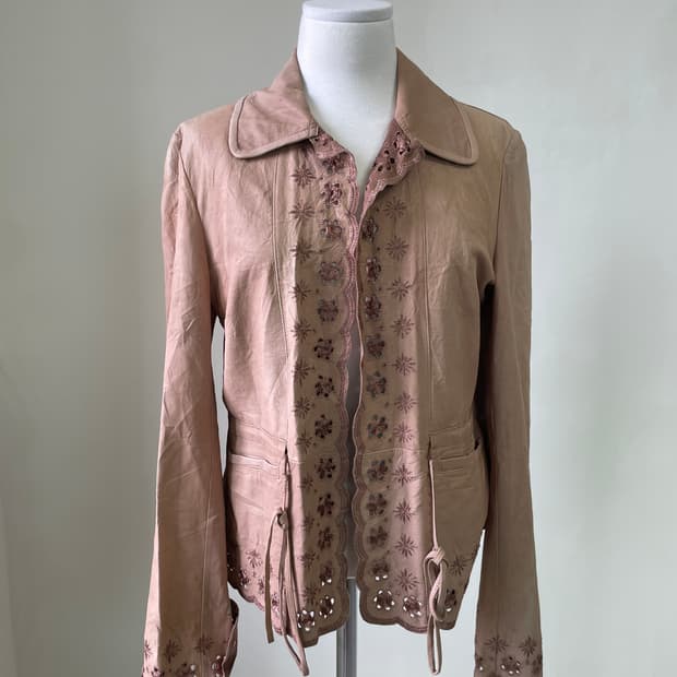 스포츠막스 플로럴 펀칭 디테일 리얼 레더 자켓