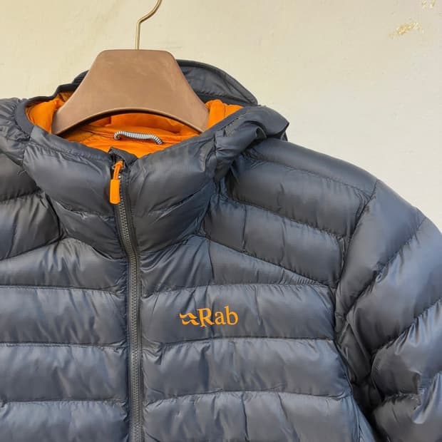 [새상품] 랩 이큅먼트 경량 패딩 시러스알파인