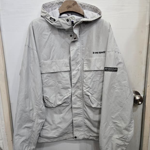 100,L)) le coq sportif 르꼬끄 점퍼! 깔끔한 디자인!