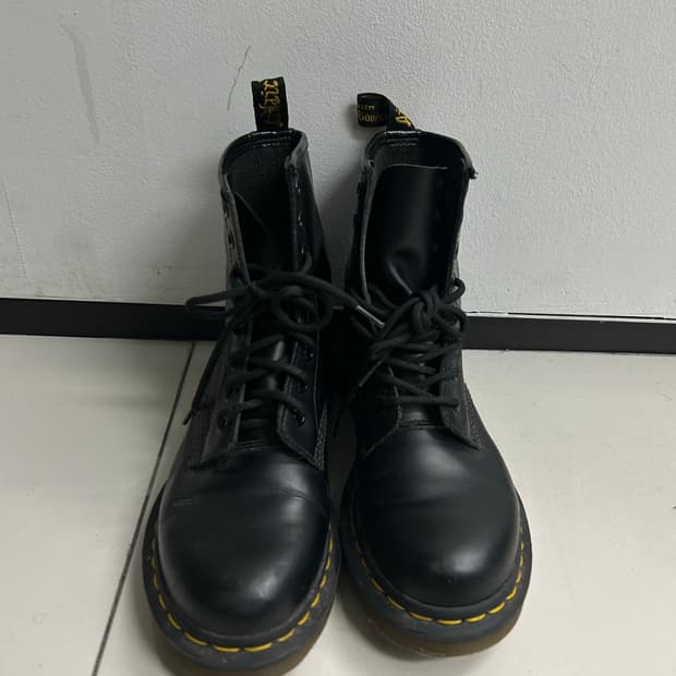 닥터마틴 uk4 230 8홀