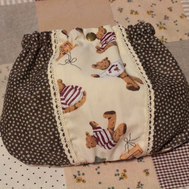 핸드메이드 곰무늬 밴딩 파우치