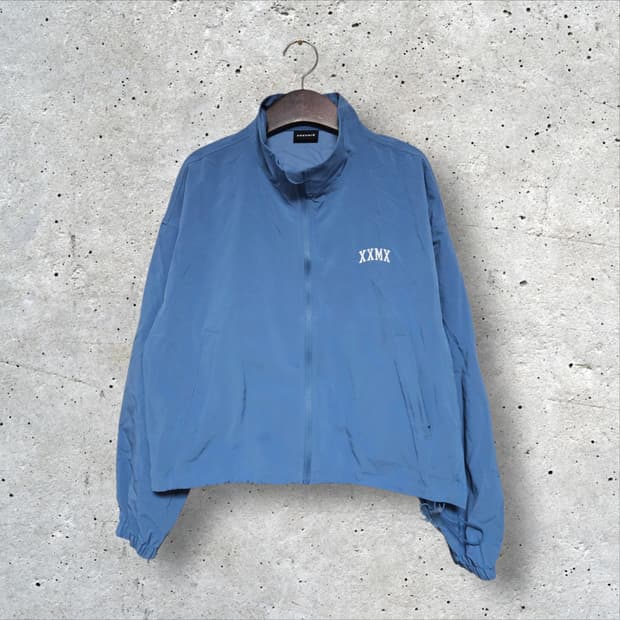 젝시믹스 핫버닝 업 하이넥 크롭 자켓 문라이트블루 (95/M)