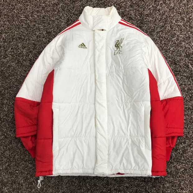 아디다스 리버풀 팀가이스트 화이트 패딩 자켓