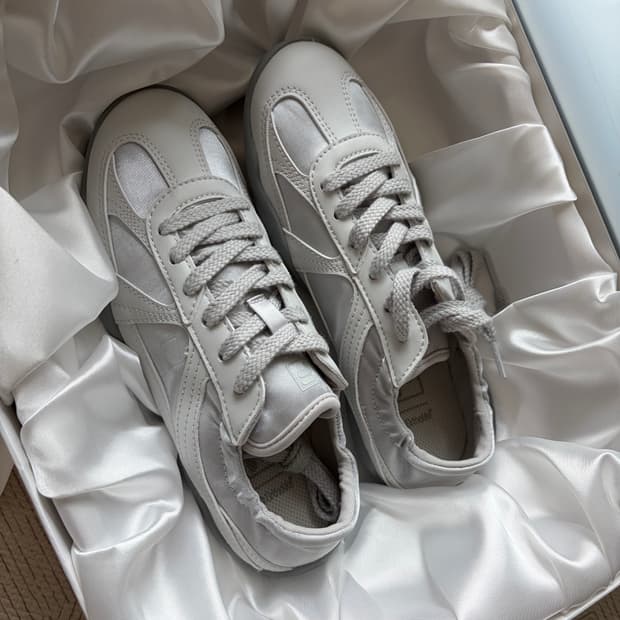 휠라 글리오 실버문 230