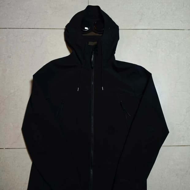 cp컴퍼니 쉘 고글 후드집업