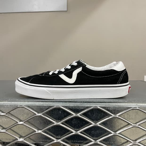 반스 UA 스포츠 스웨이드 블랙 265