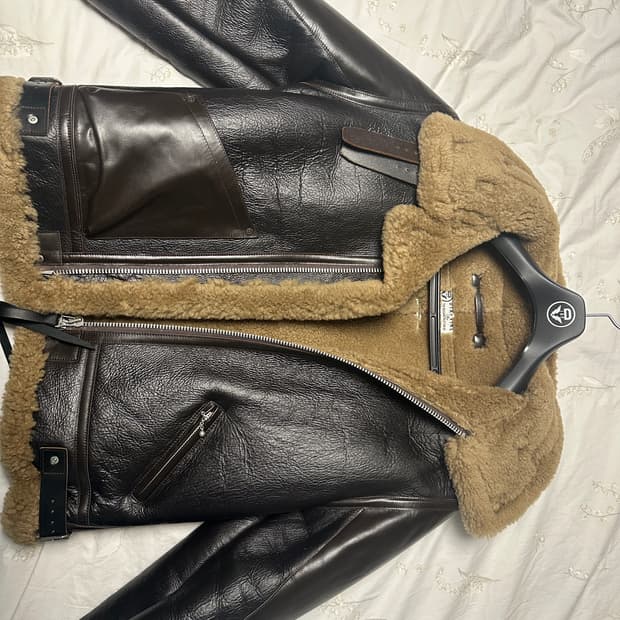 디아프바인 B3 무스탕