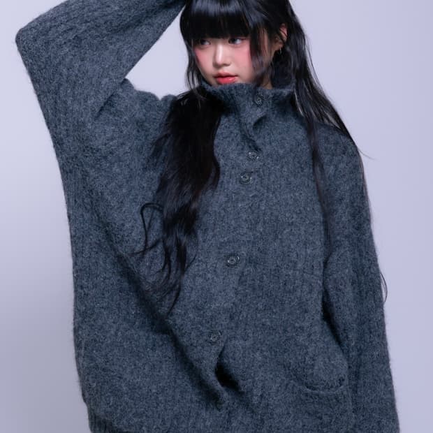 나이엔 하이넥 헤비 가디건 차콜 