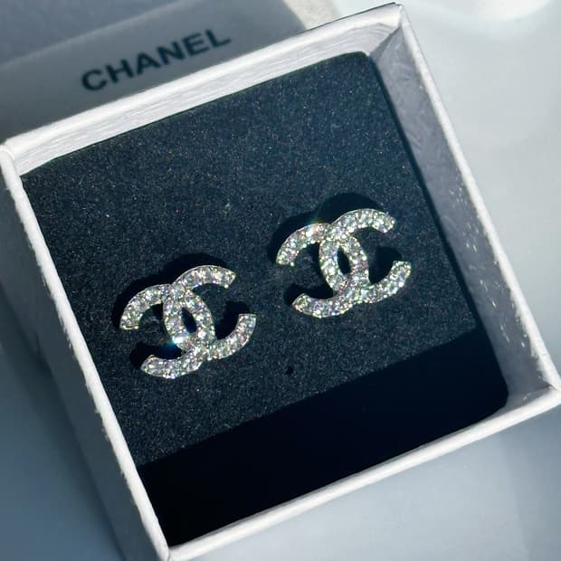 샤넬 크리스탈 귀걸이 실버 업사이클링