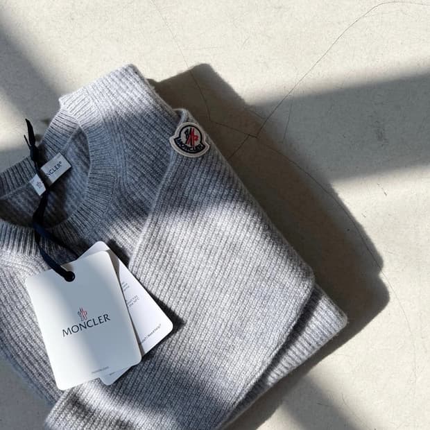 몽클레어 울 니트