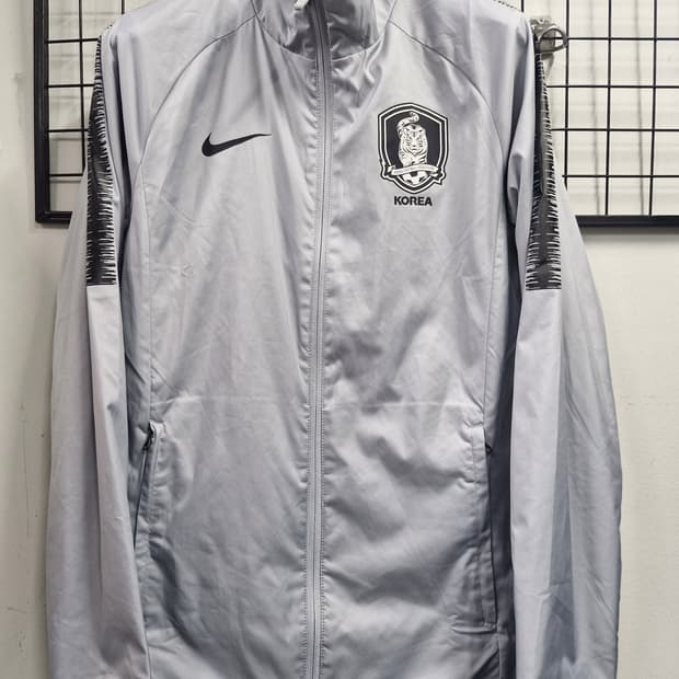 95M 나이키 축구 국가대표팀 바람막이 자켓.