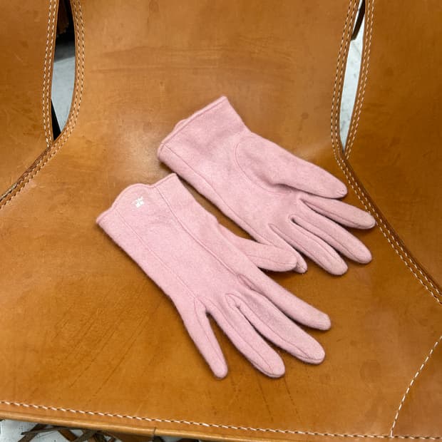 꾸레쥬 핑크 울 장갑