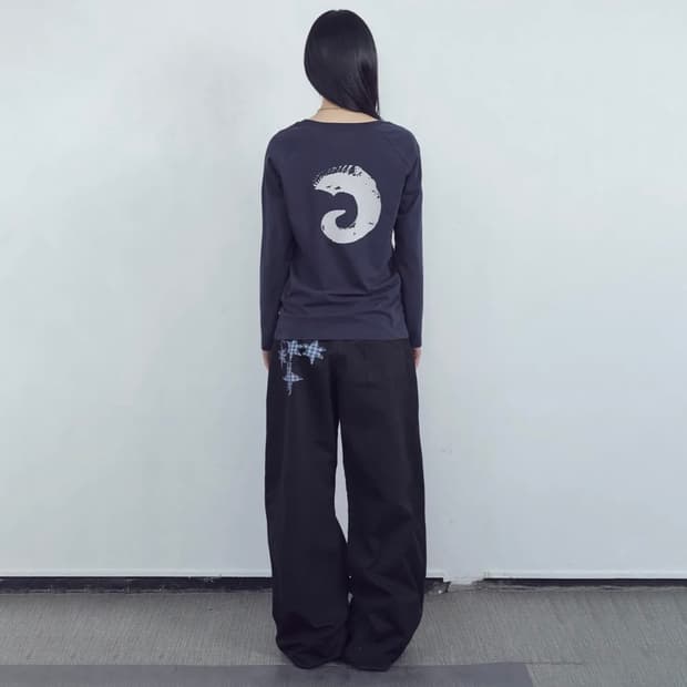 설라노X탄산마그네슘 나그랑 혼 롱슬리브 (네이비)