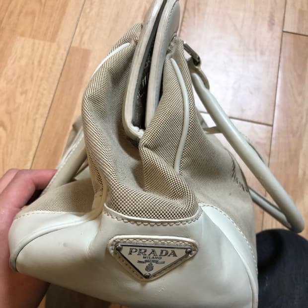 prada sholder bag