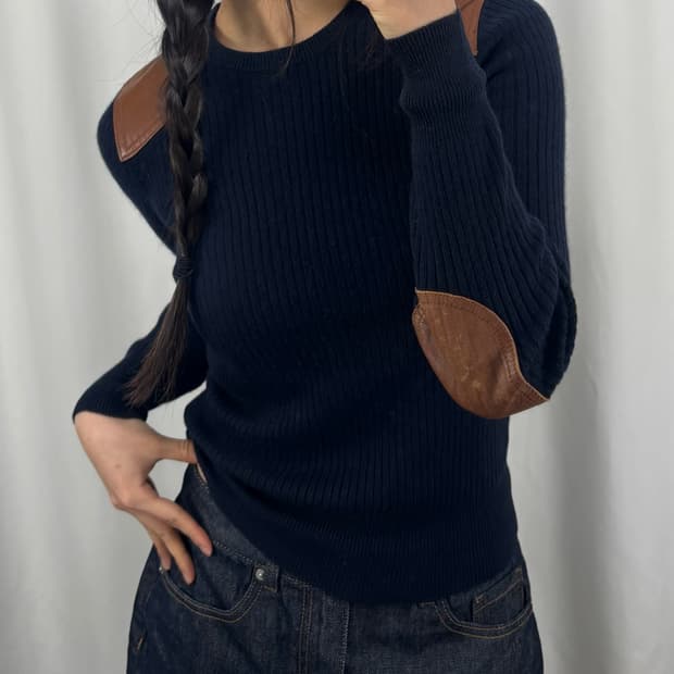 폴로 네이비 엘보우 숄더 패치 니트
