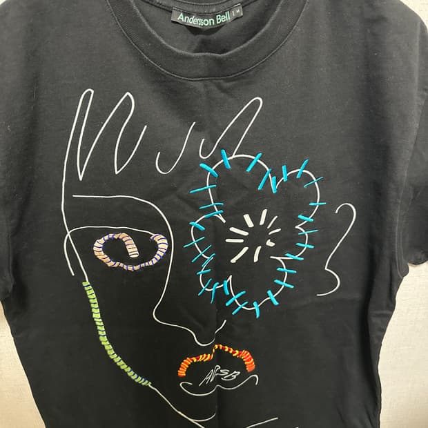 [m] 앤더슨벨 블랙 반팔 티셔츠