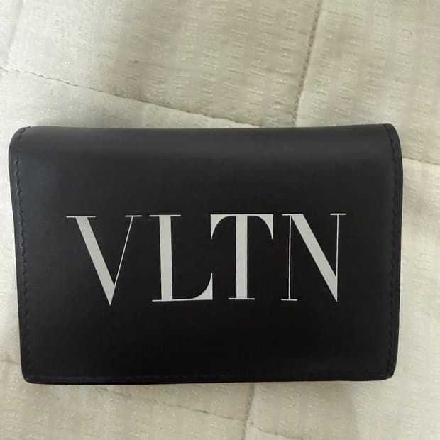 발렌티노 반지갑