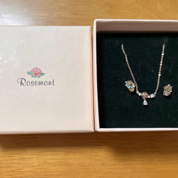 Rosemont 로즈몽 로즈 큐빅 목걸이 & 귀걸이 셋트