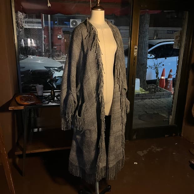 ISSEY MIYAKE Permanente 알파카 울 판초 코트