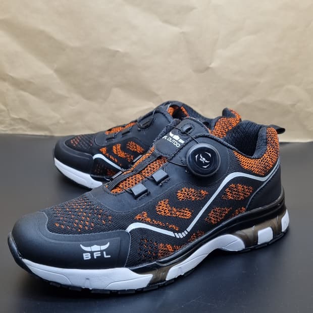 BFL 4004 아웃도어. 운동화250 
