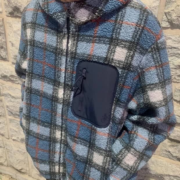 jw앤더슨 x 유니클로 타탄체크 후리스 (blue)