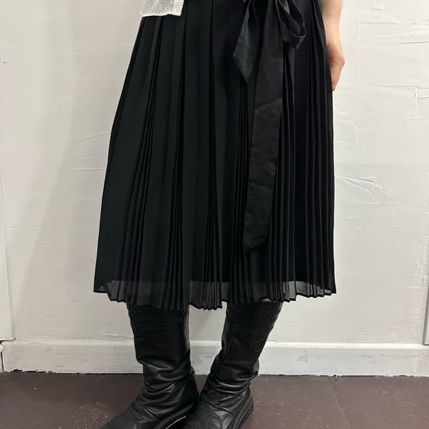 strap pleats midi skirt