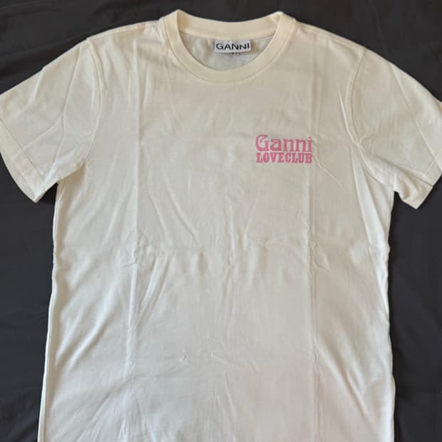 Ganni  반팔 티셔츠
