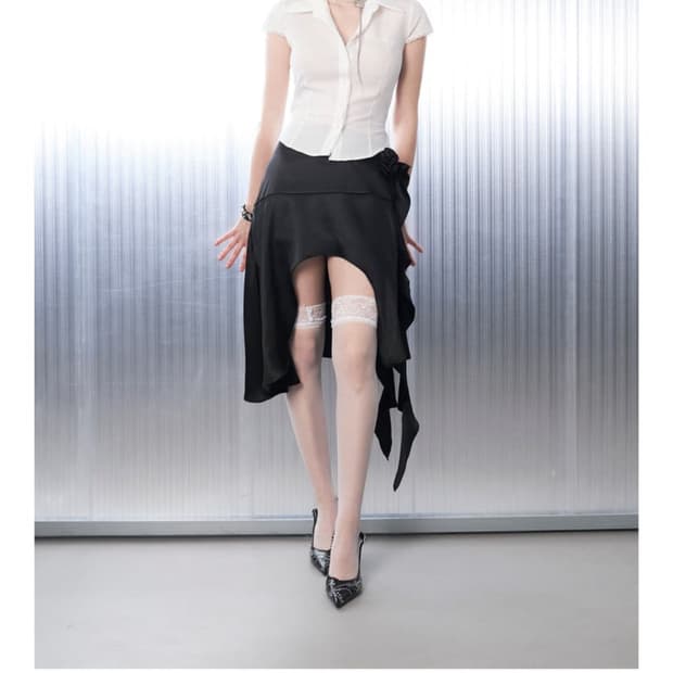 (구매글)힐다 페탈 미디스커트 블랙