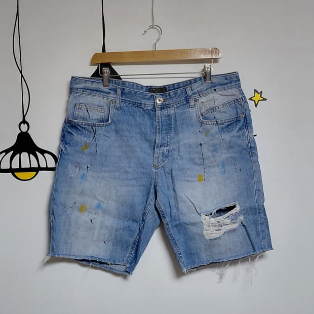 ZARA MAN 페인팅 디스트로이드 데님 쇼츠 (34인치)