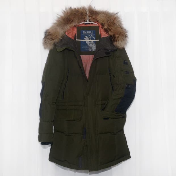 시리즈 (series) 아마록 라쿤퍼 헤비 구스다운 야상 패딩 (100)