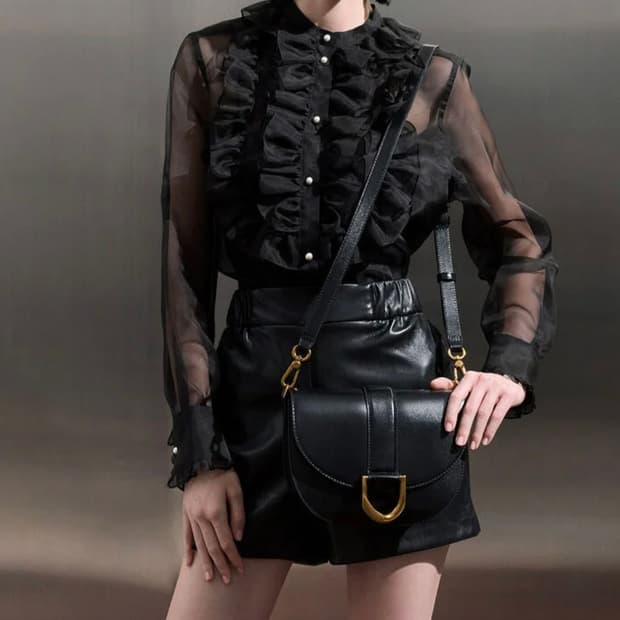 찰스앤키스 개빈 새들백(M사이즈)새상품