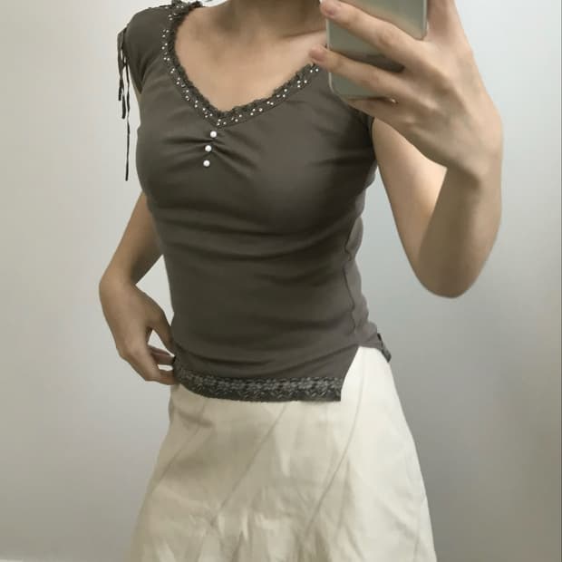 빈티지 아일렛 셔링 티셔츠