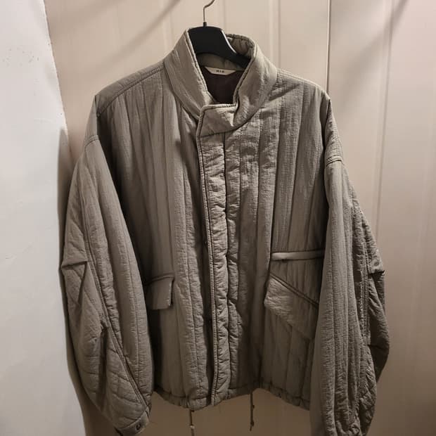 헤지스 카키색 퀼팅 모즈 파카