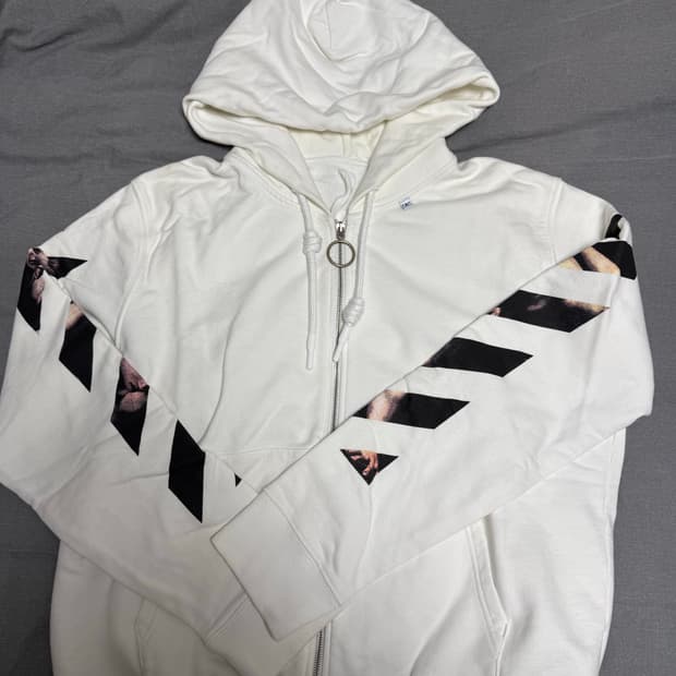 오프화이트 20ss 카라바조 후드집업