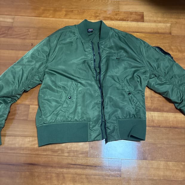 나이키 항공점퍼