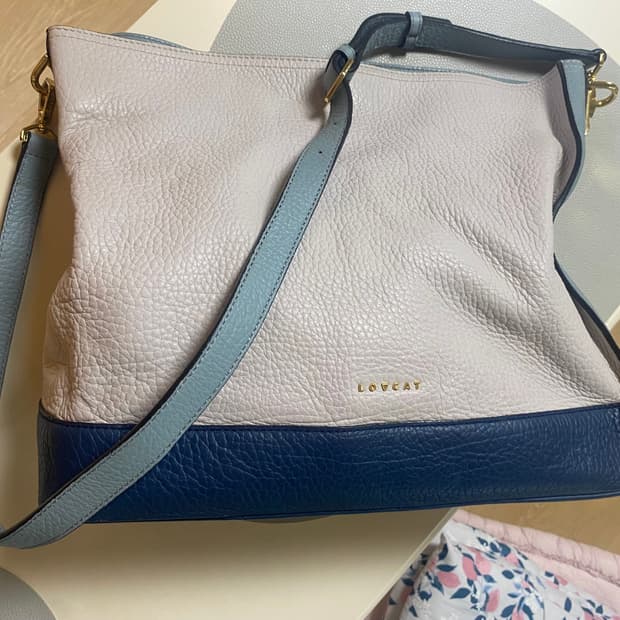 러브캣 중대형 숄더백 소가죽 