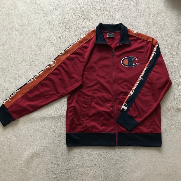 CHAMPION 챔피언  빅 아플리케 로고 사이드 디테일 집업 / 