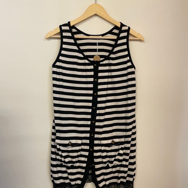 Stripe sleeveless