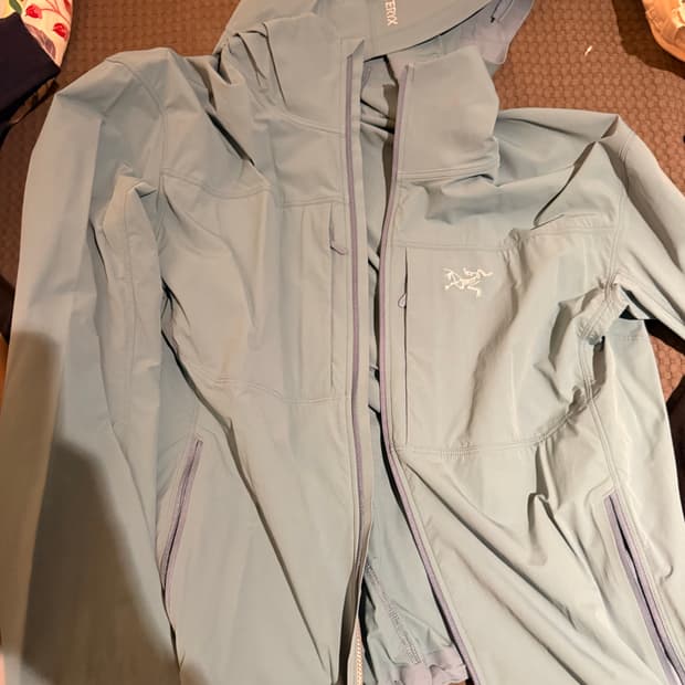 아크테릭스 바람막이 자켓 L