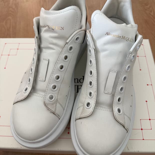 알렉산더 맥퀸 오버솔