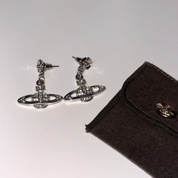 비비안웨스트우드 귀걸이