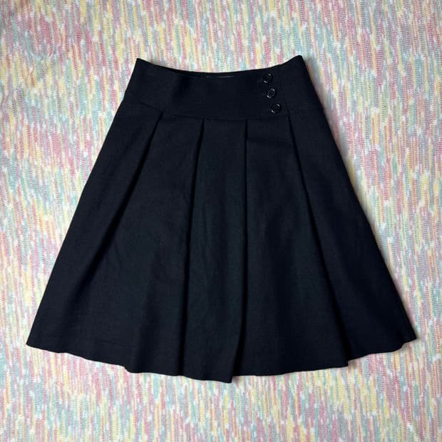 블랙 울 미디 스커트