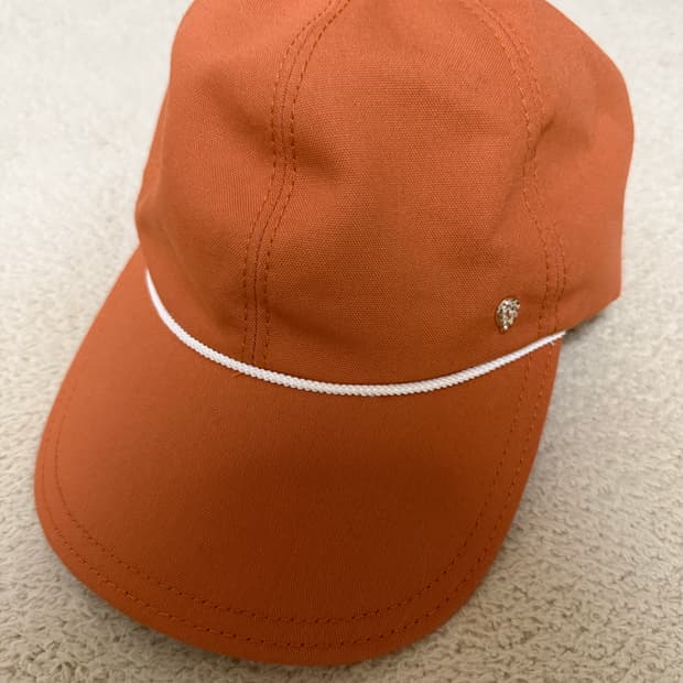 헬렌카민스키 볼캡