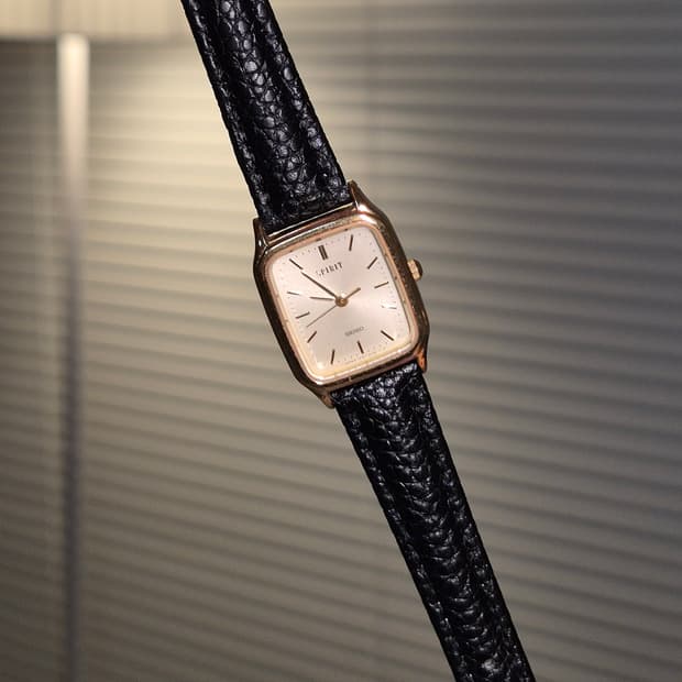 90's Vintage Seiko Spirit Quartz Ladies