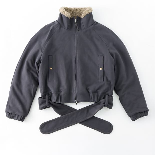 울리카상투스 벨트 자켓 구해요!!