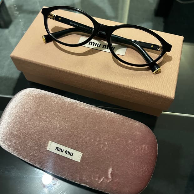 미우미우 리가드 블랙 OS