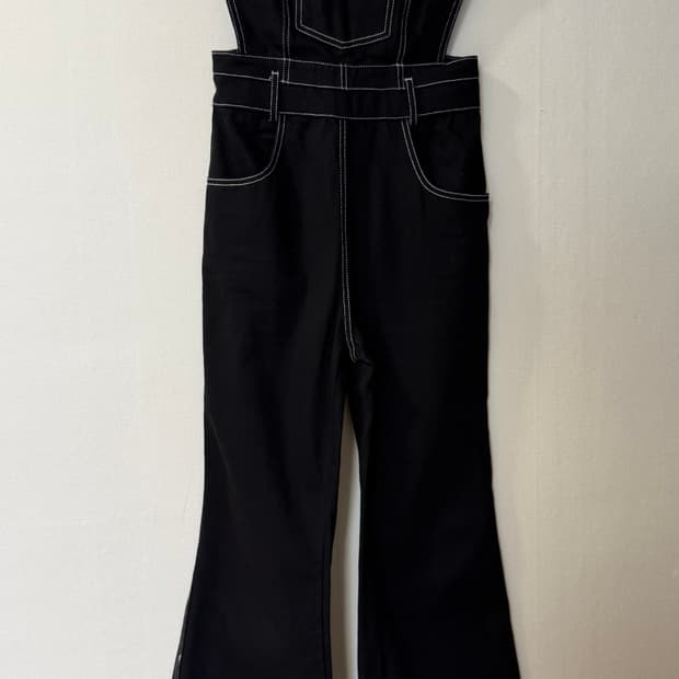 캘리에디 감각적인 부츠컷 멜빵바지 점프수트 55 정가 239,000원